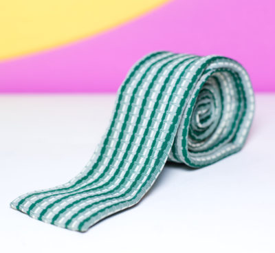 Vintage 50s/60s Green and Cream Flat Skinny Necktie