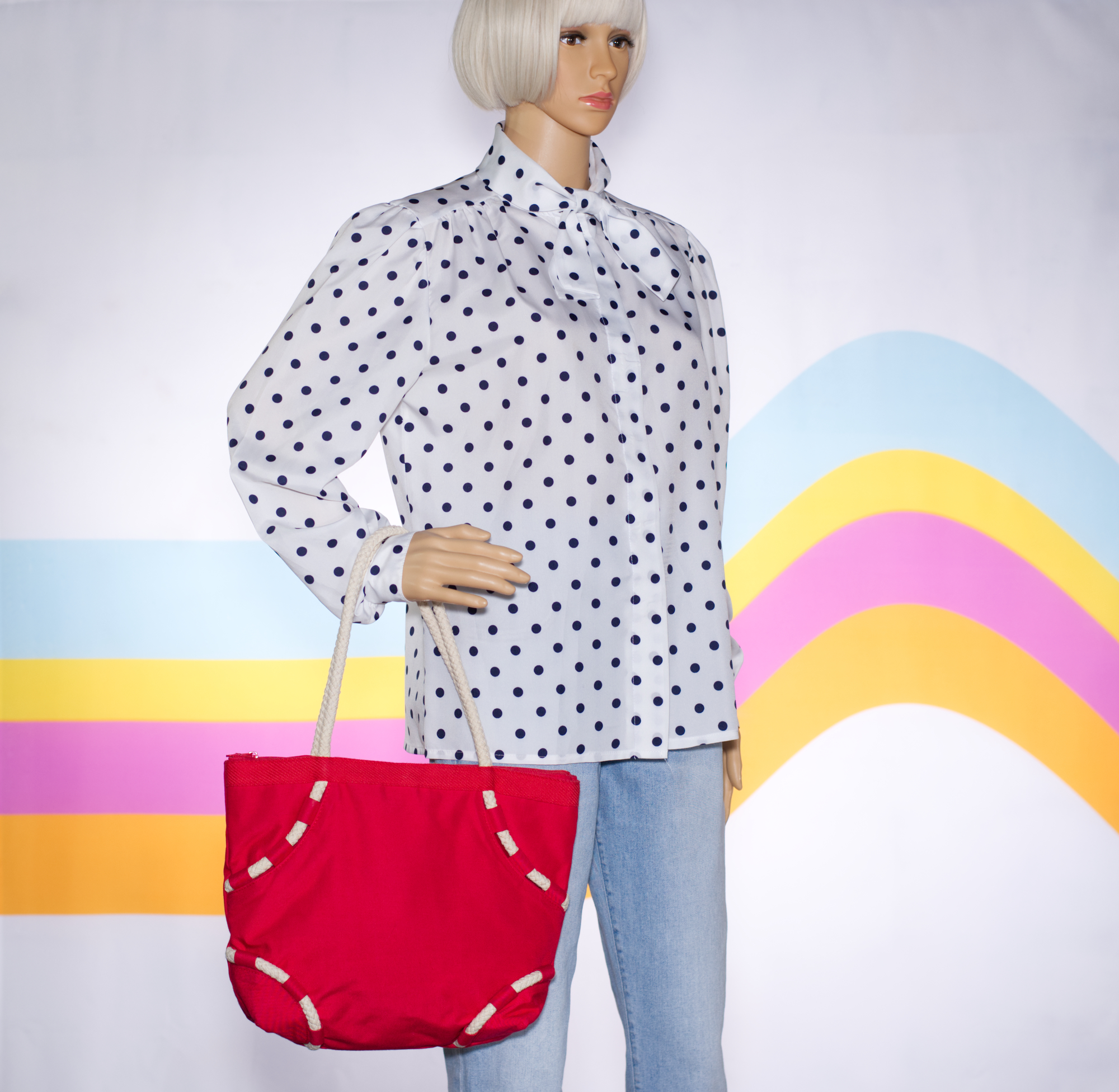 Vintage 1980s Red Bag with Rope Handles - Image 2