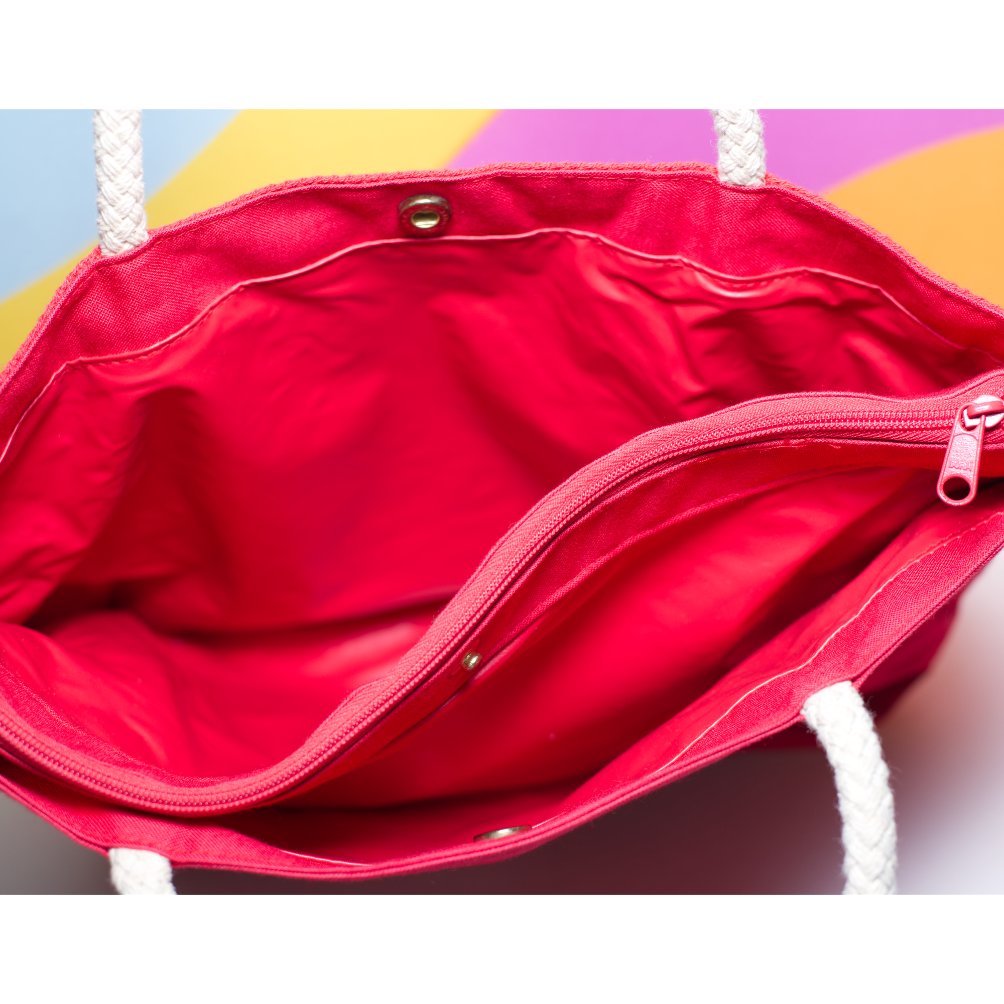 Vintage 1980s Red Bag with Rope Handles - Image 6