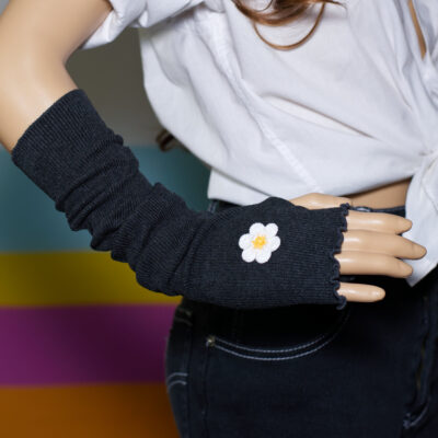 Daisy Arm Warmers - Charcoal Gray