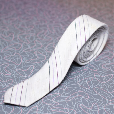 Vintage 1960s Cream Skinny Necktie