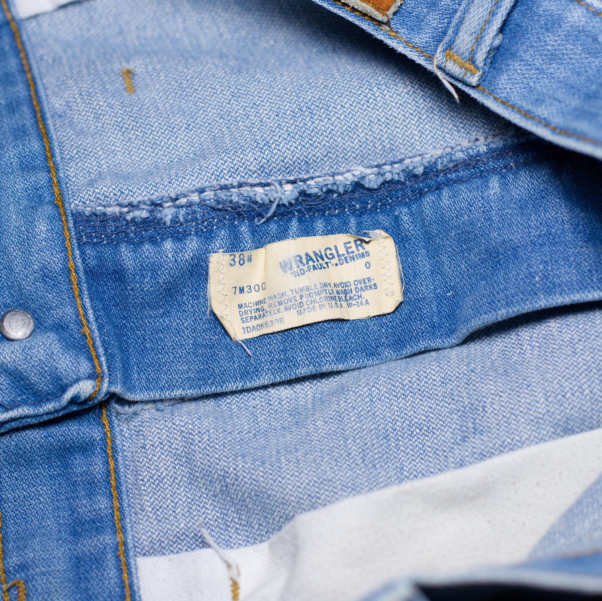 Vintage 1970s Wrangler No Fault Thrashed Jeans - Image 6