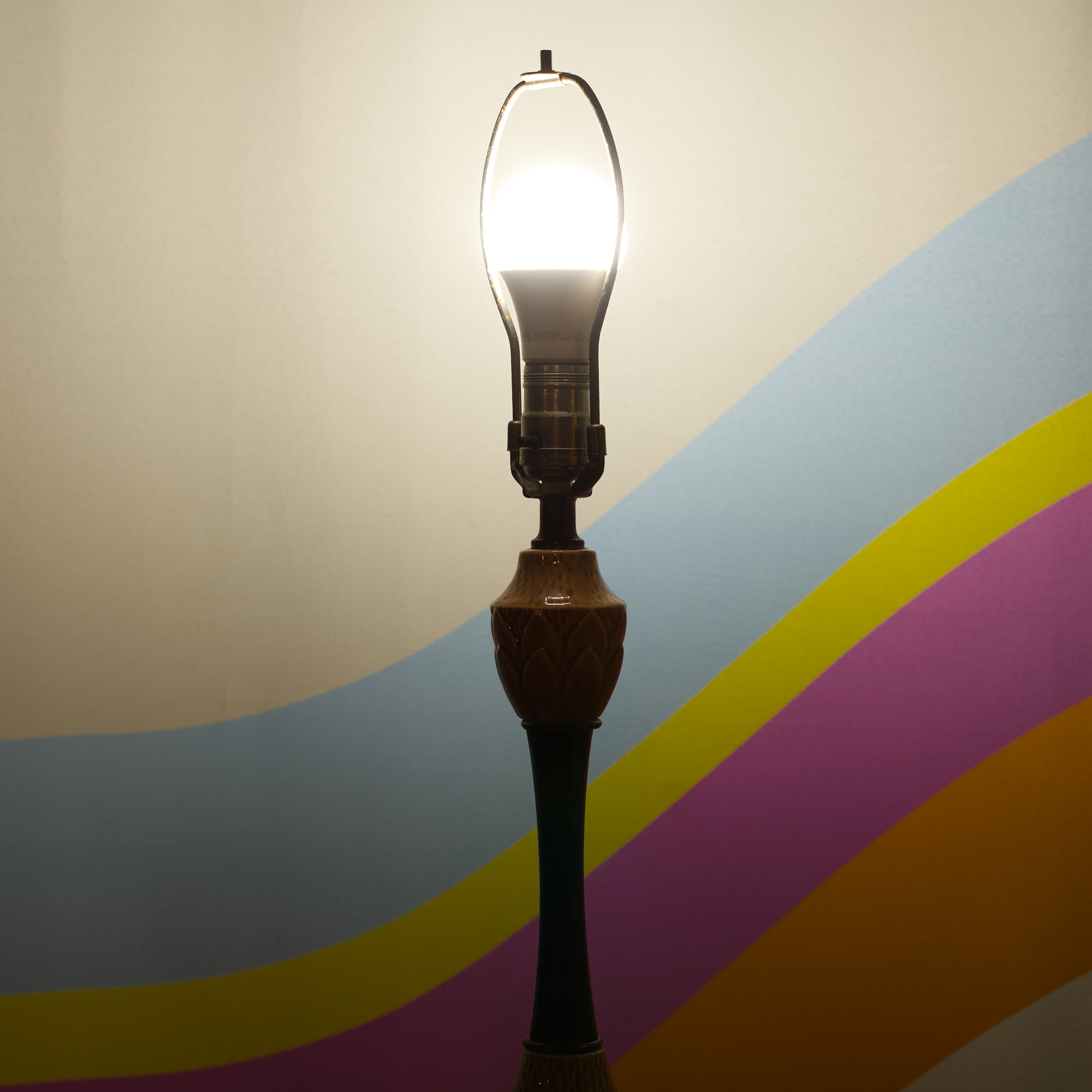 Vintage Mid-Century Ceramic Table Lamp - Image 5